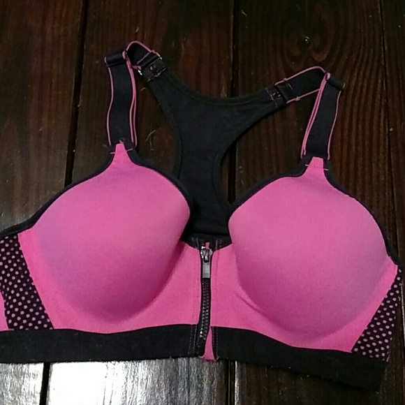68 off made in form intimates sleepwear athletic bra center front made in form bra